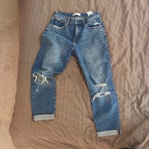 Abercrombie & Fitch Loose Fit Distressed Boyfriend Jeans
